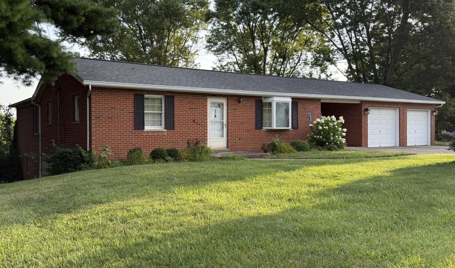 1306 Poplar Ridge Rd, Alexandria, KY 41001 - 3 Beds, 2 Bath