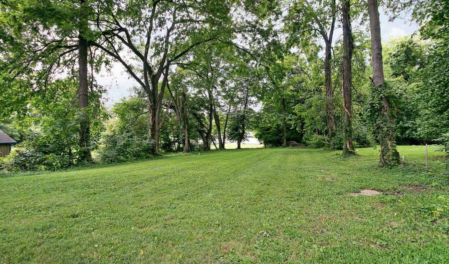 310 S Third St, Bardstown, KY 40004 - 3 Beds, 2 Bath