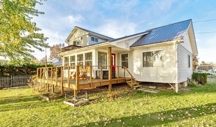 188 Cleland South Rd, Alburgh, VT 05440 - 4 Beds, 3 Bath