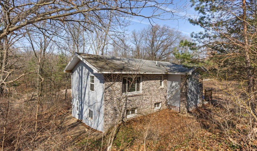 8945 Vergennes St SE, Ada, MI 49301 - 4 Beds, 3 Bath