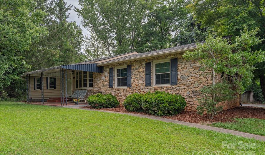 171 Olivette Rd, Asheville, NC 28804 - 3 Beds, 2 Bath