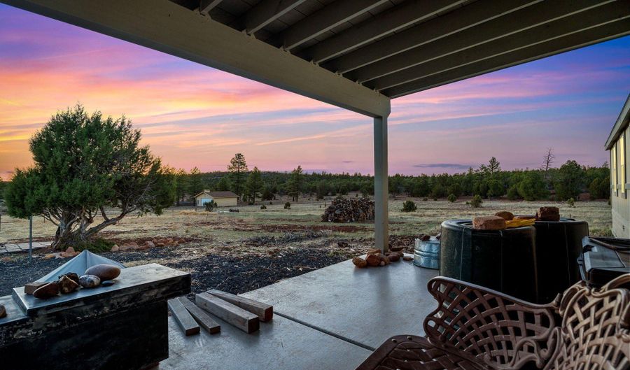 4096 Lonely Pine Ln, Clay Springs, AZ 85923 - 2 Beds, 2 Bath