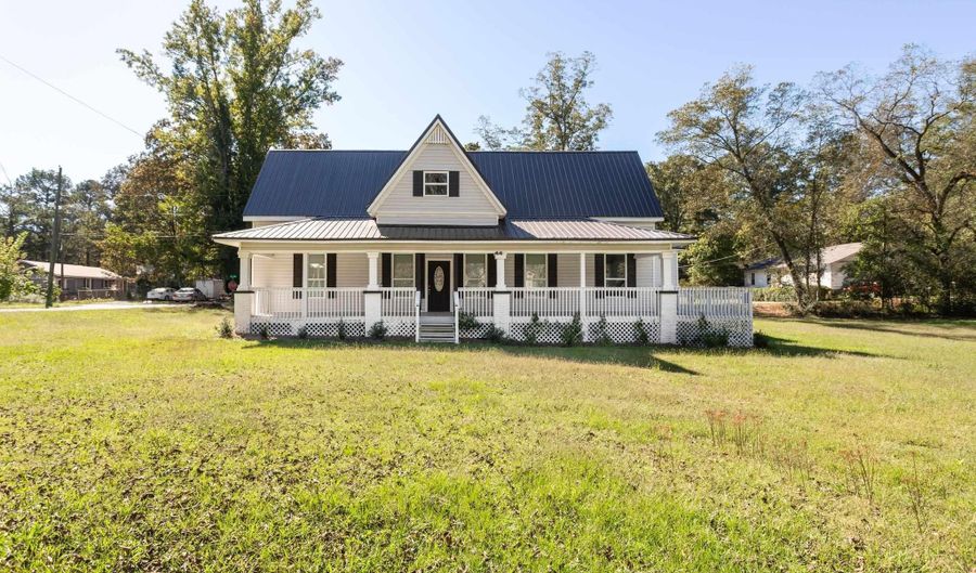 424 7TH Ave, Ashville, AL 35953 - 3 Beds, 3 Bath
