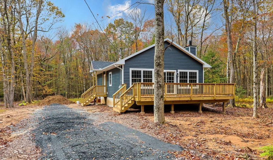 77 PARKER Trl, Albrightsville, PA 18210 - 2 Beds, 1 Bath
