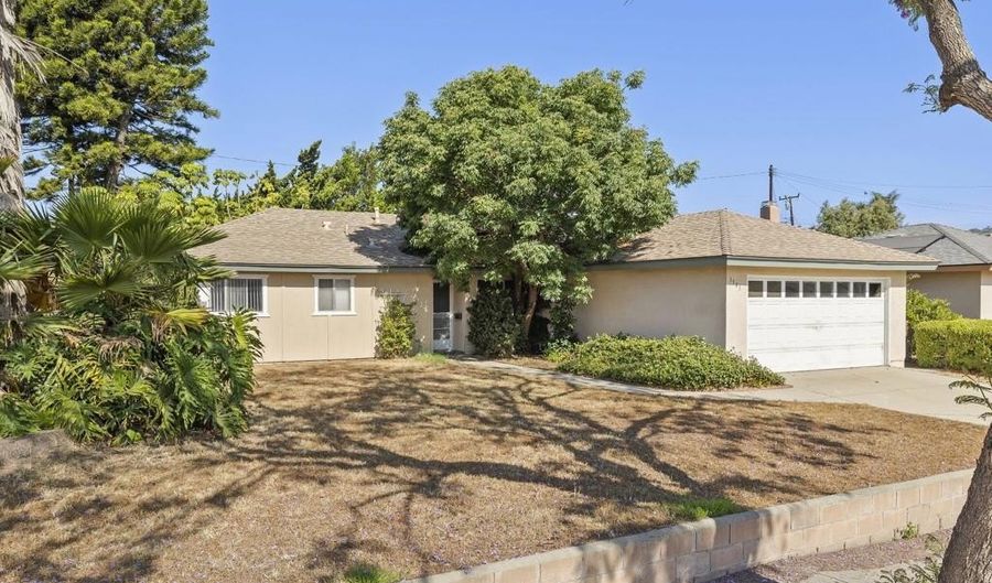 1543 Mobil Ave, Camarillo, CA 93010 - 3 Beds, 2 Bath