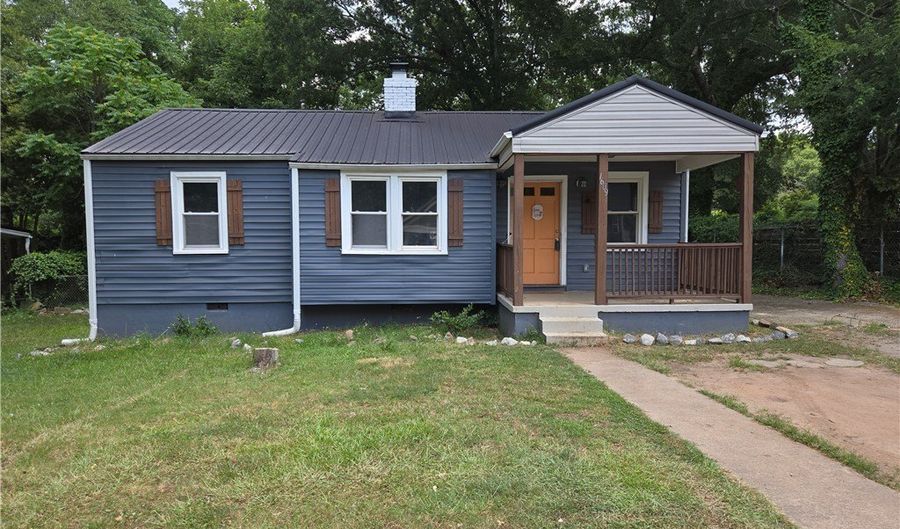 1609 S McDuffie St, Anderson, SC 29624 - 3 Beds, 2 Bath