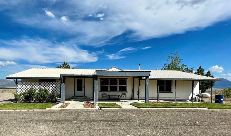 8770 W Ring Rd, Crescent Valley, NV 89821 - 3 Beds, 2 Bath