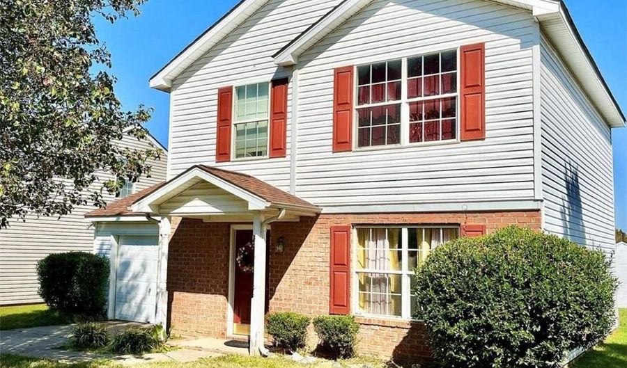 1443 Summer Coach Dr, Charlotte, NC 28216 - 3 Beds, 3 Bath