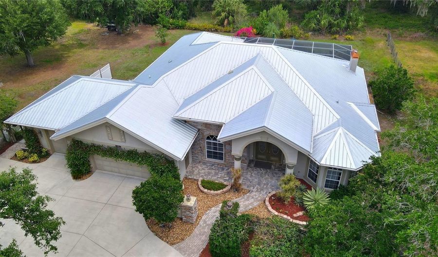 8596 SW RIVERSIDE Dr, Arcadia, FL 34269 - 3 Beds, 2 Bath