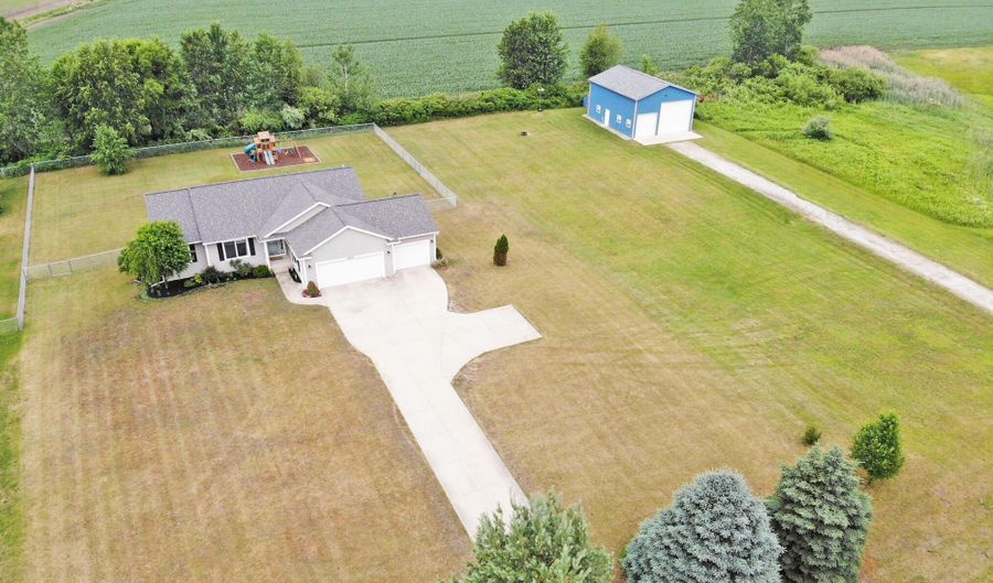 5895 Fillmore St, Allendale, MI 49401 - 4 Beds, 3 Bath
