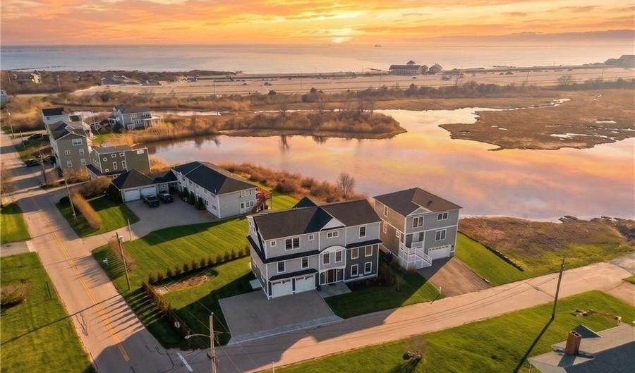 2 Sedge Ct, Narragansett, RI 02882 - 4 Beds, 3 Bath