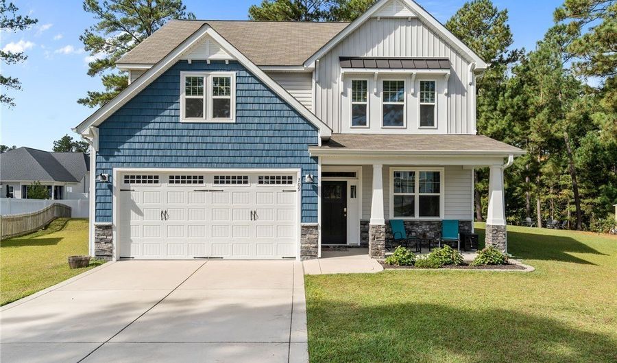 709 Foggy Crossing Ct, Aberdeen, NC 28315 - 4 Beds, 3 Bath