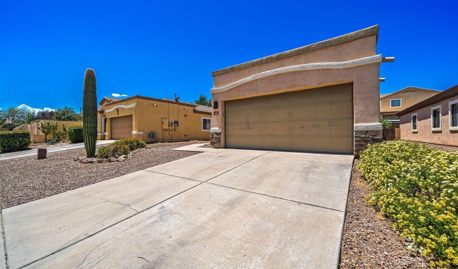 14500 S Camino Tierra Luna, Sahuarita, AZ 85629 - 4 Beds, 2 Bath