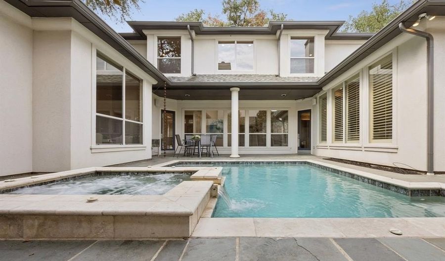14710 Celestial Pl, Addison, TX 75254 - 3 Beds, 4 Bath