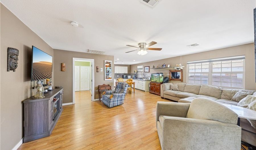 663 Avenue B, Boulder City, NV 89005 - 1 Beds, 1 Bath