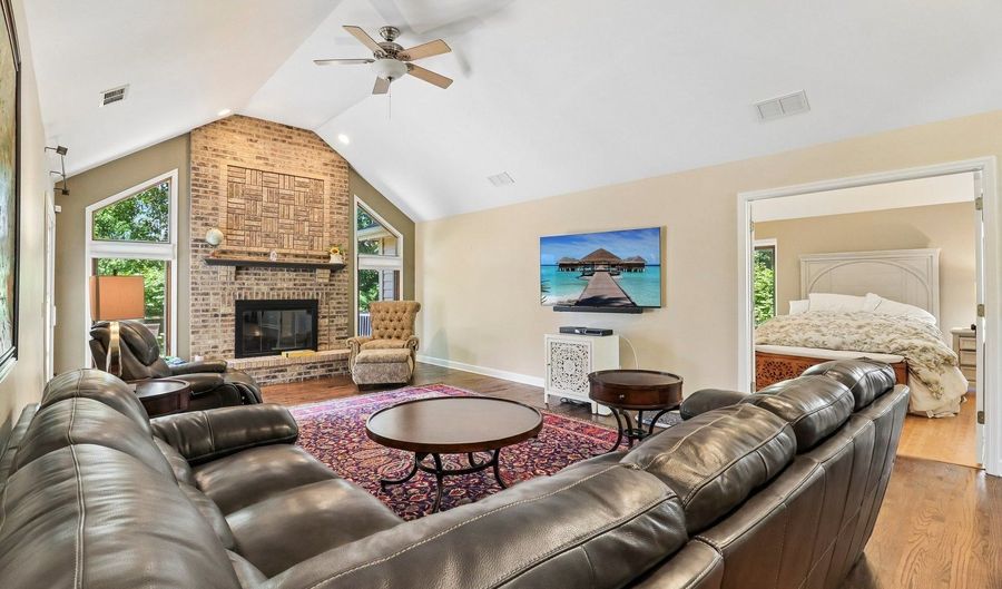 40032 N Trevino Ln, Antioch, IL 60002 - 4 Beds, 3 Bath