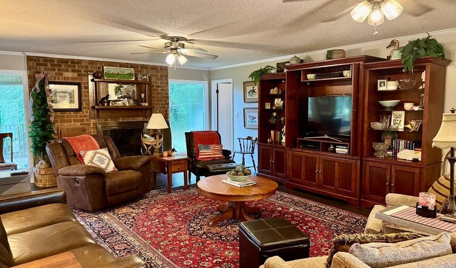 290 Long Rd, Bainbridge, GA 39817 - 4 Beds, 4 Bath