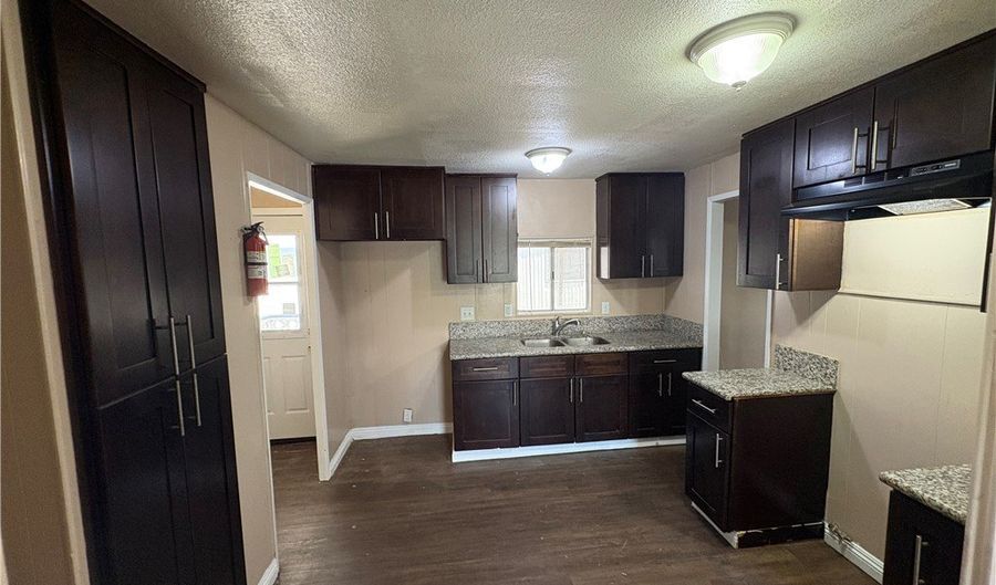 22838 Bear Valley Rd 63, Apple Valley, CA 92308 - 4 Beds, 2 Bath