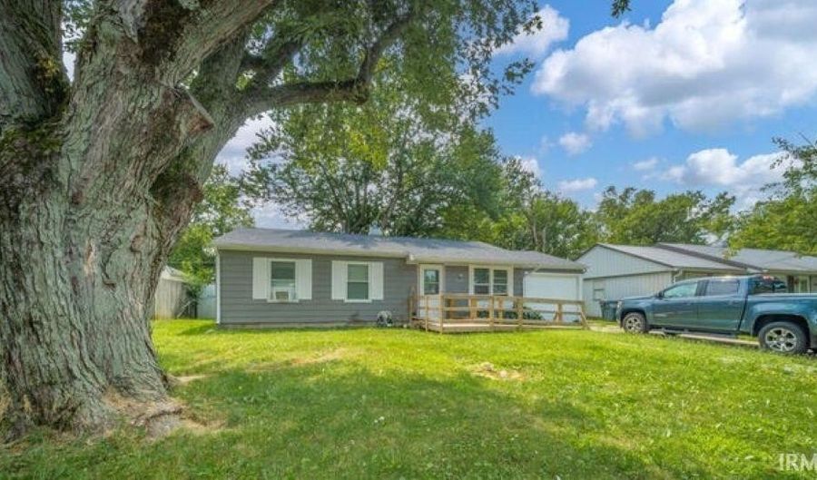 2311 S Fairlawn Way, Anderson, IN 46011 - 3 Beds, 1 Bath