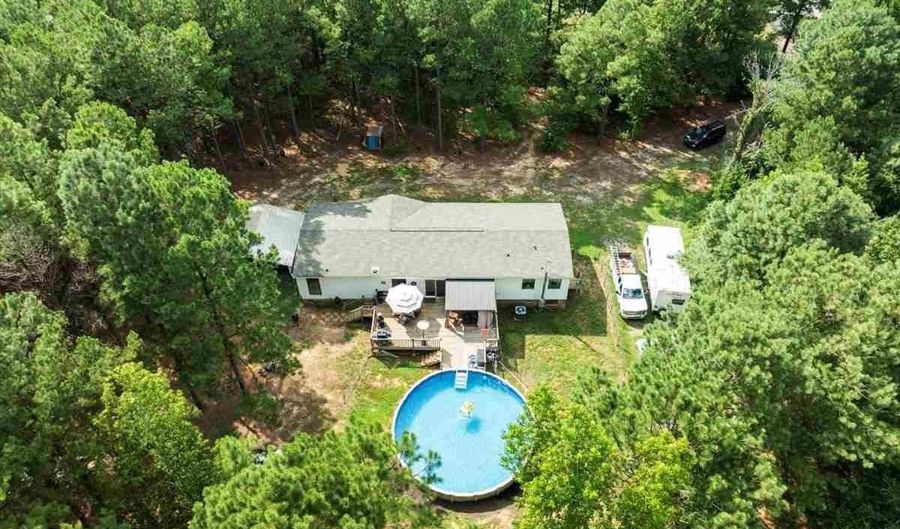 224 Coxe Rd E, Blenheim, SC 29516 - 4 Beds, 2 Bath