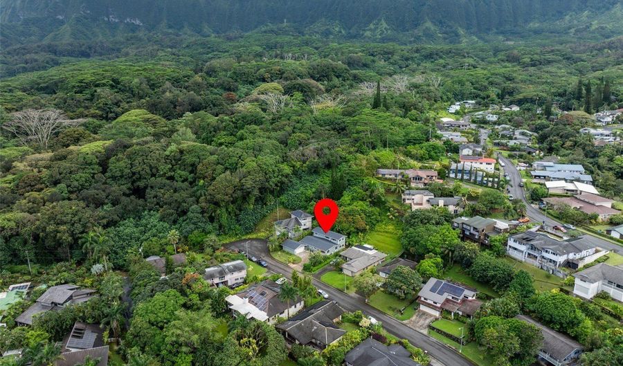 1287 Puualoha St, Kailua, HI 96734 - 4 Beds, 3 Bath