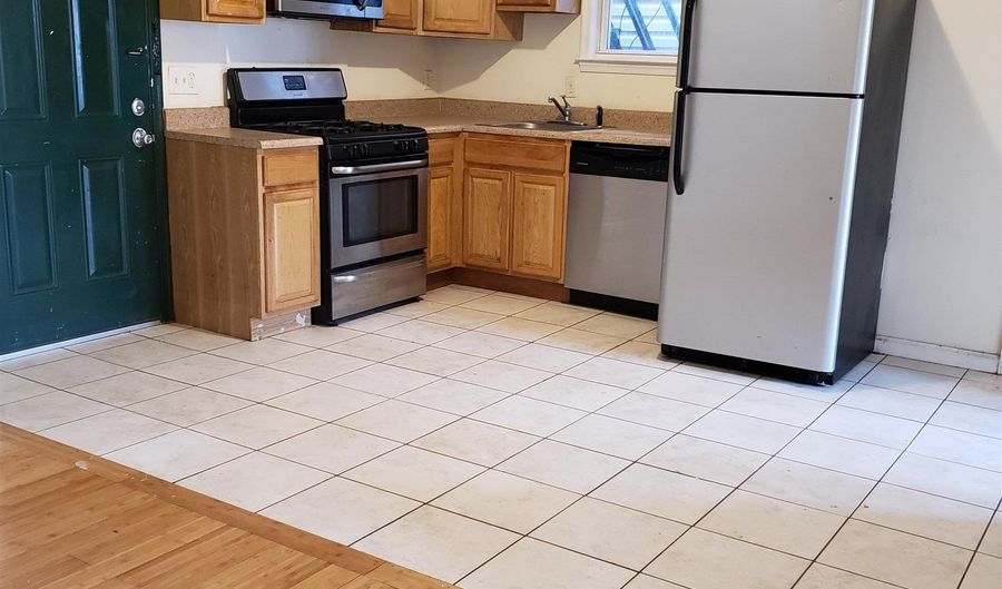 385 AVENUE C 3, Bayonne, NJ 07002 - 2 Beds, 1 Bath