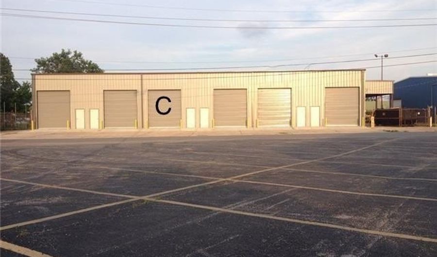 1231 CENTER St C, Arabi, LA 70032 - 0 Beds, 0 Bath