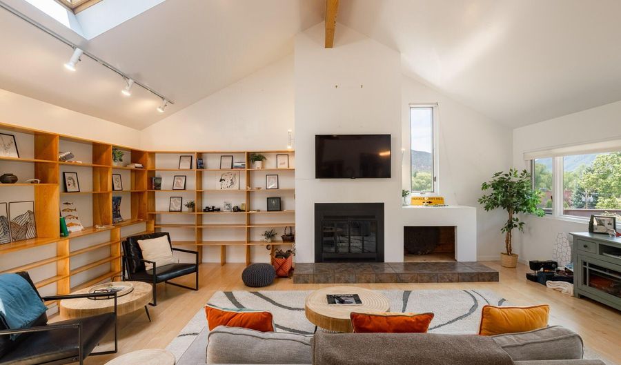216 E Homestead Dr, Basalt, CO 81621 - 4 Beds, 3 Bath