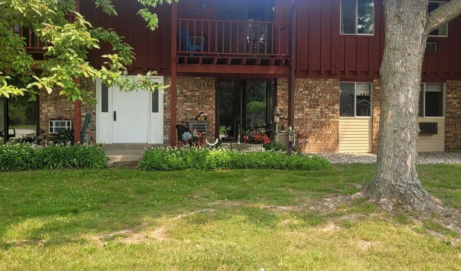 3180 JUSTIN Ct 6, Appleton, WI 54914 - 2 Beds, 2 Bath