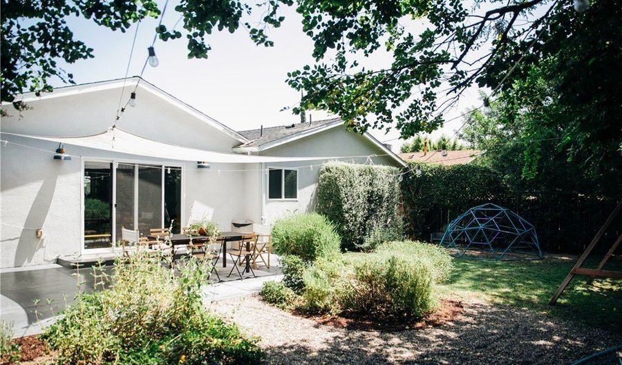 17442 Burma St, Encino, CA 91316 - 3 Beds, 2 Bath