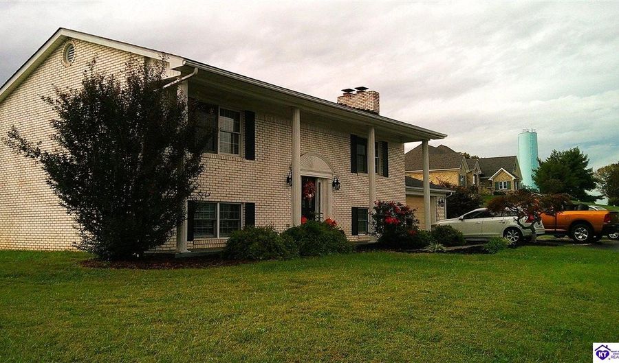 602 Briarcliff Rd, Bardstown, KY 40004 - 4 Beds, 2 Bath