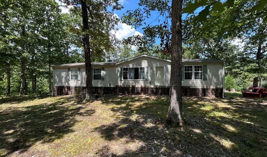 885 SANDY'S CAMP Rd, Big Sandy, TN 38221 - 3 Beds, 2 Bath