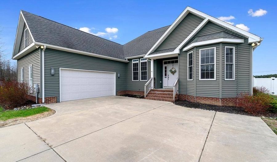 24594 Hollytree Cir, Georgetown, DE 19947 - 3 Beds, 2 Bath