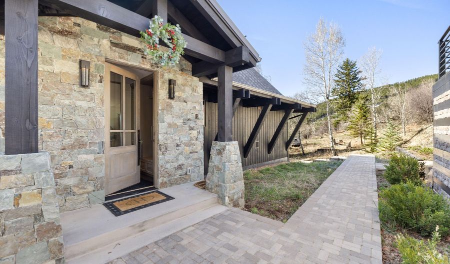 1340 Mclaughlin Ln, Basalt, CO 81621 - 2 Beds, 3 Bath