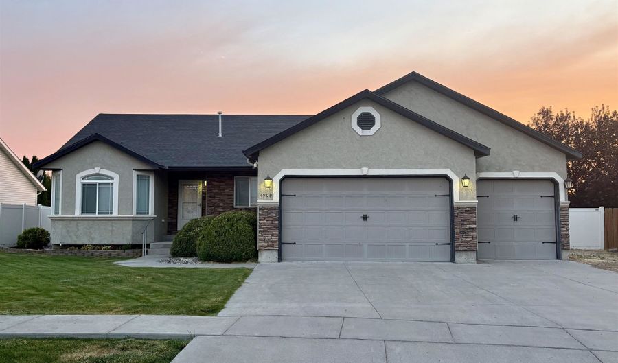 4909 Sabrina Dr, Chubbuck, ID 83202 - 6 Beds, 3 Bath