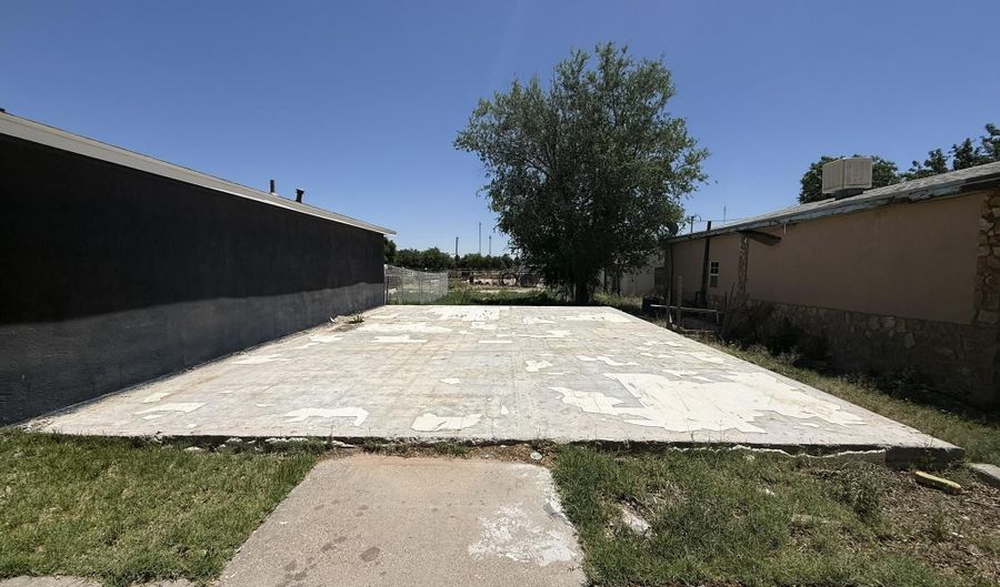 808 810 812 N Roselawn Ave, Artesia, NM 88210 - 0 Beds, 0 Bath