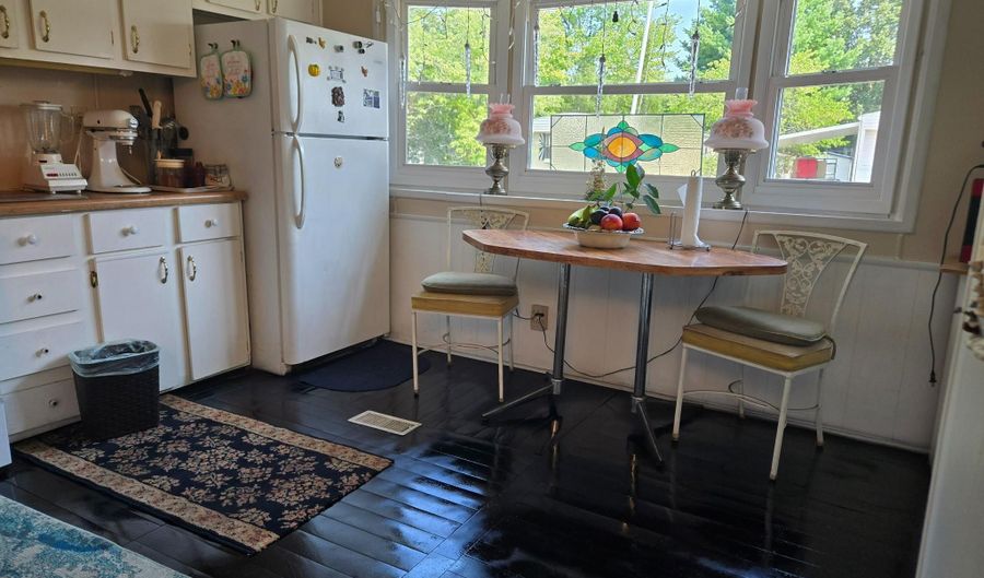 37 NANCY Ln, Barnegat, NJ 08005 - 2 Beds, 1 Bath