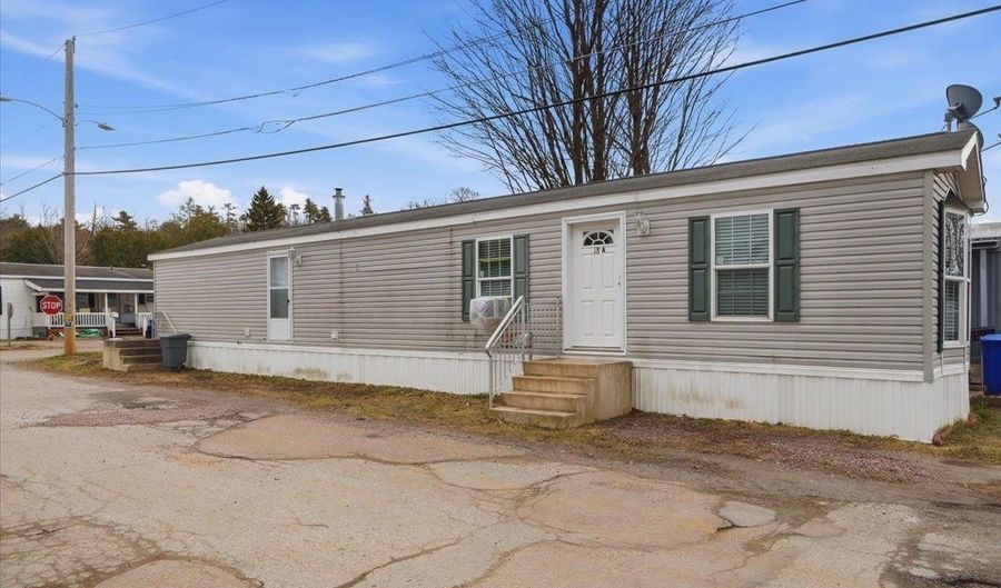 18 Avenue A, Burlington, VT 05408 - 2 Beds, 1 Bath