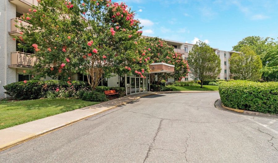 7501 DEMOCRACY Blvd 414, Bethesda, MD 20817 - 3 Beds, 2 Bath