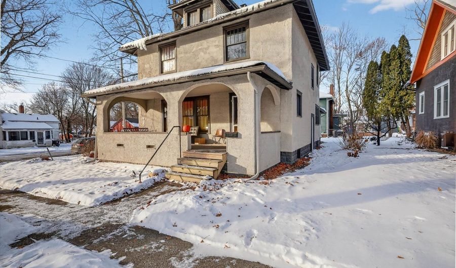 510 S Clinton St, Albion, MI 49224 - 3 Beds, 2 Bath
