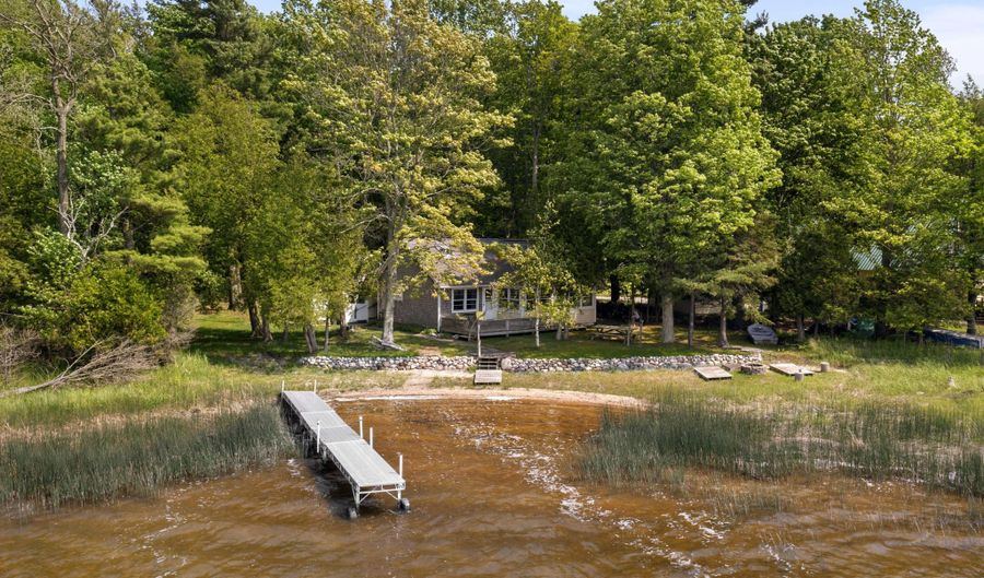 5002 Herring Grove Rd, Arcadia, MI 49613 - 2 Beds, 1 Bath