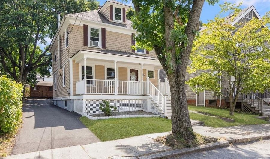 101 Anthony St, East Providence, RI 02914 - 3 Beds, 2 Bath