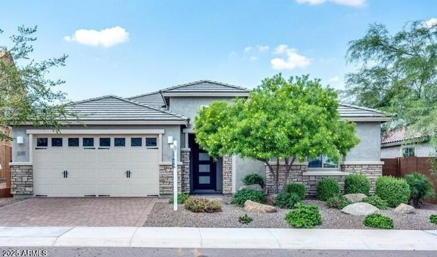 21192 N 260TH Ln, Buckeye, AZ 85396 - 4 Beds, 4 Bath