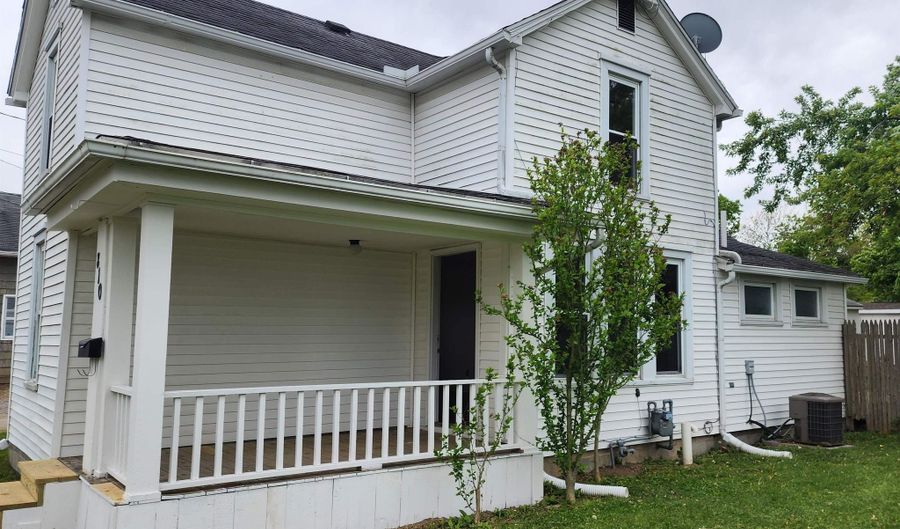 810 Division, Adrian, MI 49221 - 2 Beds, 1 Bath