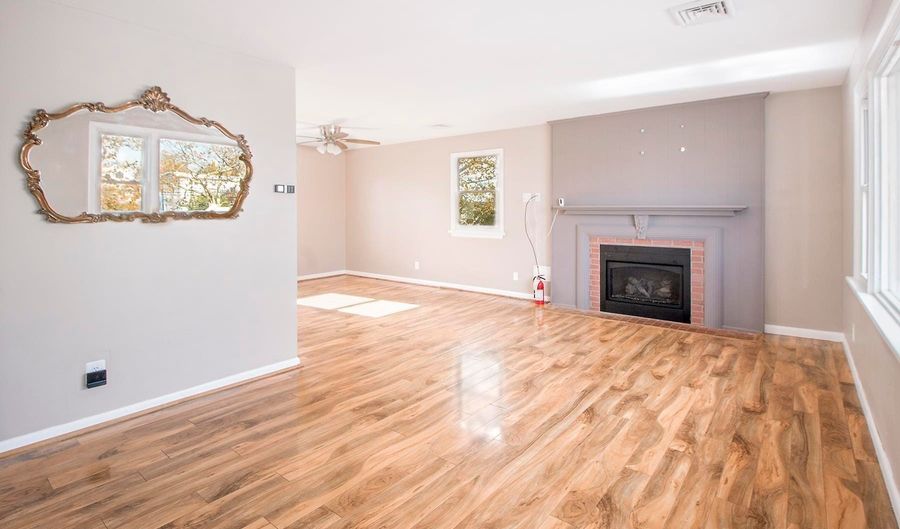 570 N Harrisburg Ave, Atlantic City, NJ 08401 - 4 Beds, 2 Bath