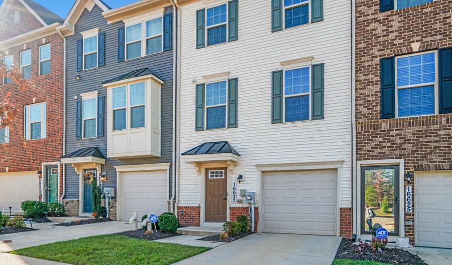 16627 TORTOLA Dr, Accokeek, MD 20607 - 3 Beds, 3 Bath