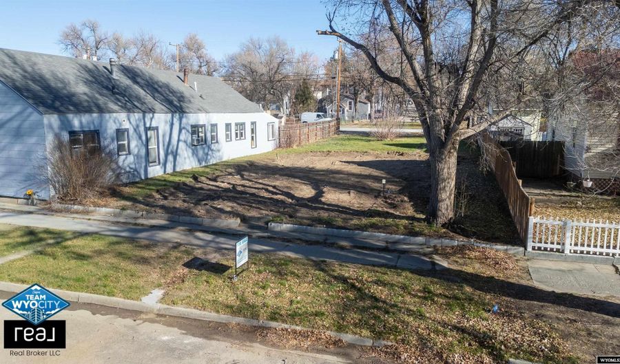 219 S 3rd St, Douglas, WY 82633 - 0 Beds, 0 Bath