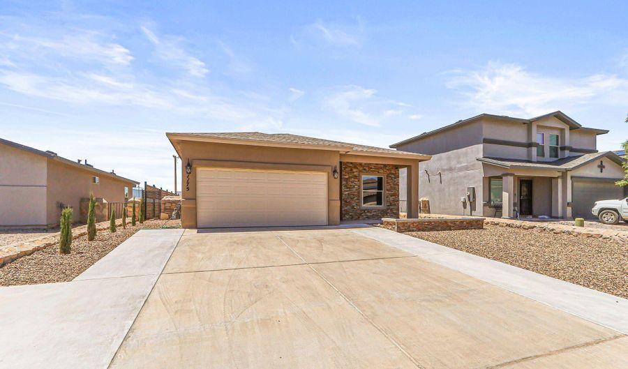 1175 Yucatan Pl, Anthony, NM 88021 - 3 Beds, 2 Bath