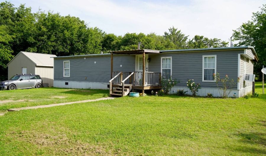 26 W Roosevelt, Agra, OK 74824 - 2 Beds, 2 Bath