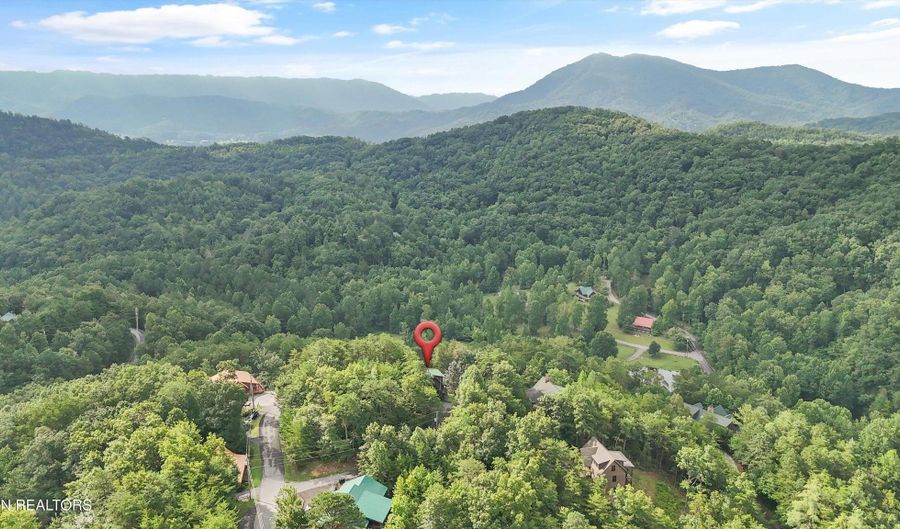 2622 Raccoon Hollow Way, Sevierville, TN 37862 - 2 Beds, null Bath